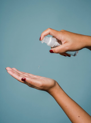 pexels-sora-shimazaki-5938526